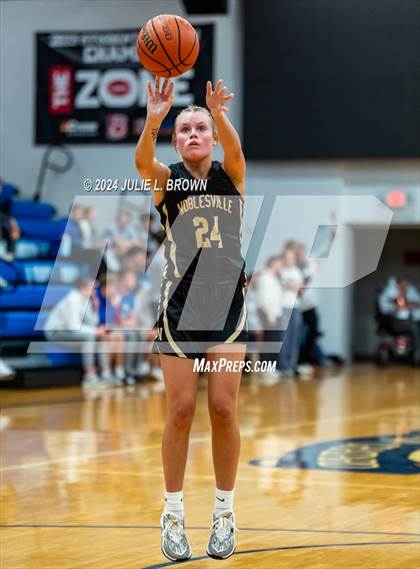 Thumbnail 2 in Noblesville @ Indianapolis Bishop Chatard photogallery.