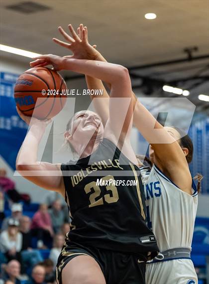 Thumbnail 2 in Noblesville @ Indianapolis Bishop Chatard photogallery.