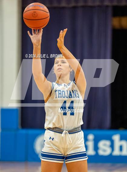 Thumbnail 1 in Noblesville @ Indianapolis Bishop Chatard photogallery.