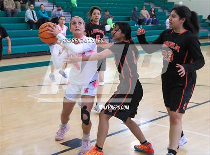 Thumbnail 3 in Lincoln vs Eagle Rock photogallery.