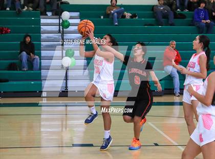 Thumbnail 3 in Lincoln vs Eagle Rock photogallery.