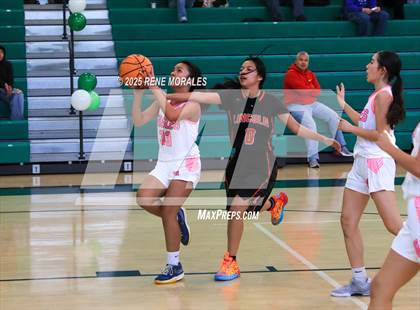 Thumbnail 2 in Lincoln vs Eagle Rock photogallery.
