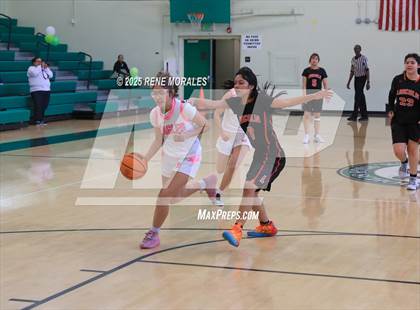 Thumbnail 2 in Lincoln vs Eagle Rock photogallery.