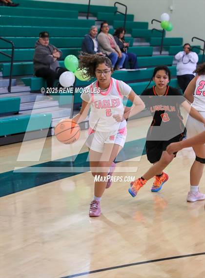 Thumbnail 1 in Lincoln vs Eagle Rock photogallery.