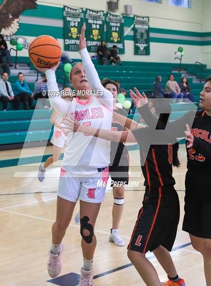 Thumbnail 2 in Lincoln vs Eagle Rock photogallery.