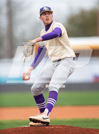 Thumbnail 2 in Ascension Catholic @ E.D. White photogallery.