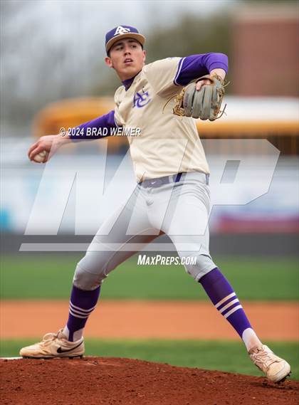 Thumbnail 3 in Ascension Catholic @ E.D. White photogallery.