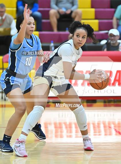 Thumbnail 3 in Desert Vista vs. Centennial (Hoophall West Invitational) photogallery.