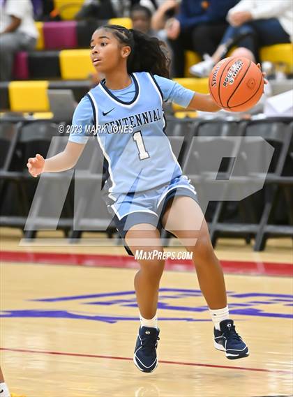 Thumbnail 3 in Desert Vista vs. Centennial (Hoophall West Invitational) photogallery.