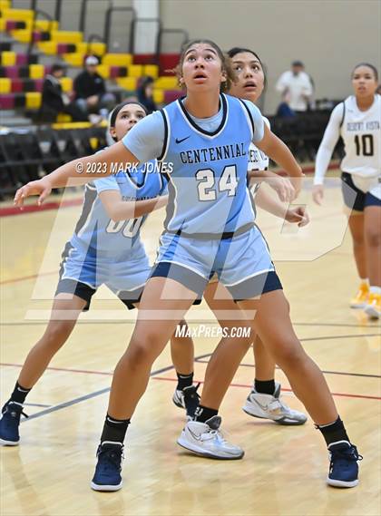 Thumbnail 3 in Desert Vista vs. Centennial (Hoophall West Invitational) photogallery.
