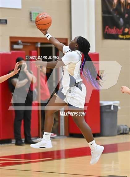 Thumbnail 1 in Desert Vista vs. Centennial (Hoophall West Invitational) photogallery.