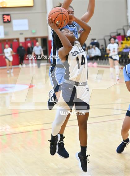 Thumbnail 1 in Desert Vista vs. Centennial (Hoophall West Invitational) photogallery.