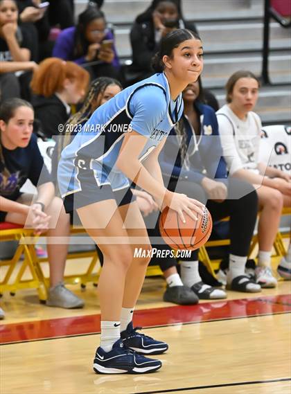 Thumbnail 1 in Desert Vista vs. Centennial (Hoophall West Invitational) photogallery.