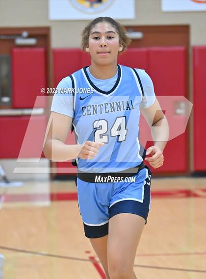 Thumbnail 2 in Desert Vista vs. Centennial (Hoophall West Invitational) photogallery.