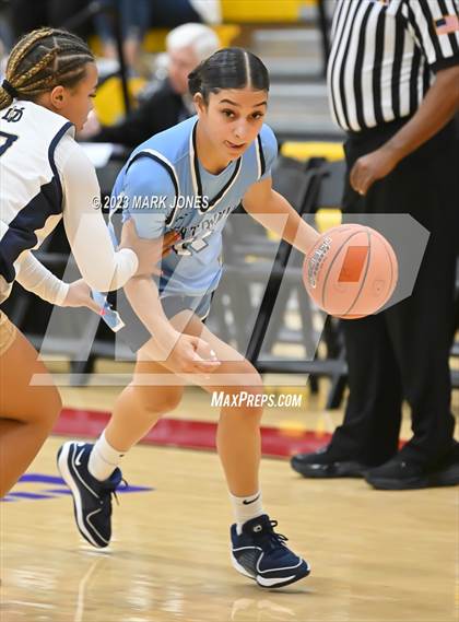 Thumbnail 3 in Desert Vista vs. Centennial (Hoophall West Invitational) photogallery.