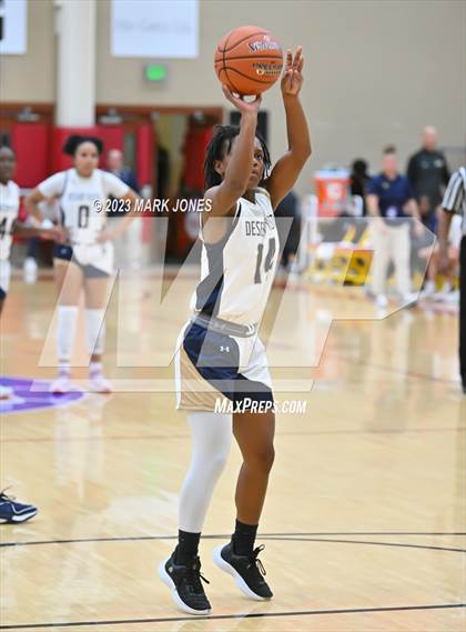 Thumbnail 3 in Desert Vista vs. Centennial (Hoophall West Invitational) photogallery.
