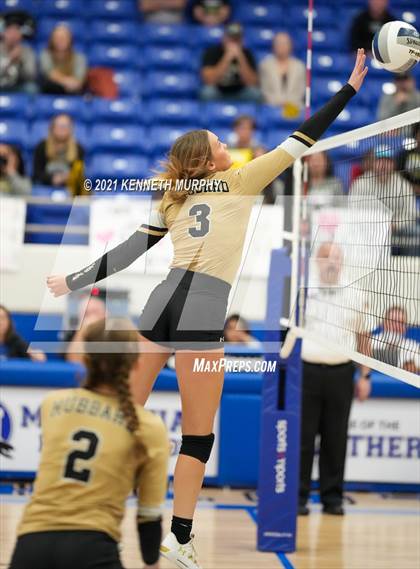 Thumbnail 2 in Hubbard vs Blum UIL 1A Region II Semi-Final photogallery.