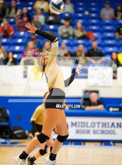 Thumbnail 3 in Hubbard vs Blum UIL 1A Region II Semi-Final photogallery.