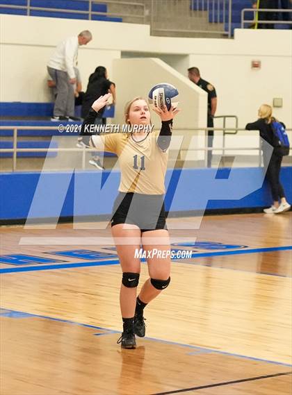 Thumbnail 3 in Hubbard vs Blum UIL 1A Region II Semi-Final photogallery.