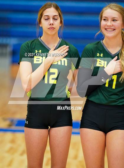 Thumbnail 1 in Hubbard vs Blum UIL 1A Region II Semi-Final photogallery.