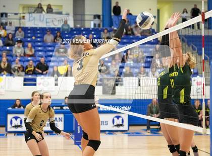 Thumbnail 1 in Hubbard vs Blum UIL 1A Region II Semi-Final photogallery.