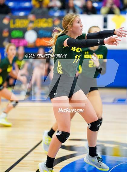 Thumbnail 2 in Hubbard vs Blum UIL 1A Region II Semi-Final photogallery.