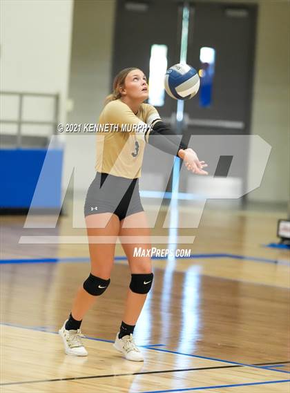 Thumbnail 2 in Hubbard vs Blum UIL 1A Region II Semi-Final photogallery.