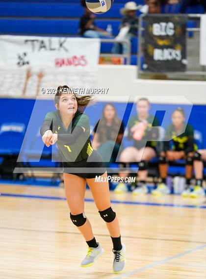 Thumbnail 3 in Hubbard vs Blum UIL 1A Region II Semi-Final photogallery.