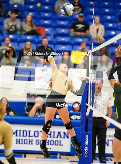 Thumbnail 3 in Hubbard vs Blum UIL 1A Region II Semi-Final photogallery.