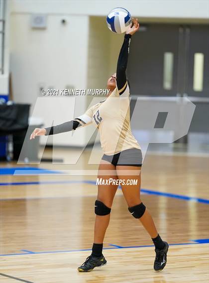 Thumbnail 3 in Hubbard vs Blum UIL 1A Region II Semi-Final photogallery.