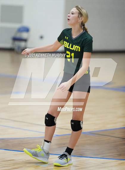 Thumbnail 2 in Hubbard vs Blum UIL 1A Region II Semi-Final photogallery.