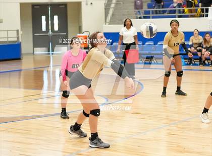 Thumbnail 2 in Hubbard vs Blum UIL 1A Region II Semi-Final photogallery.