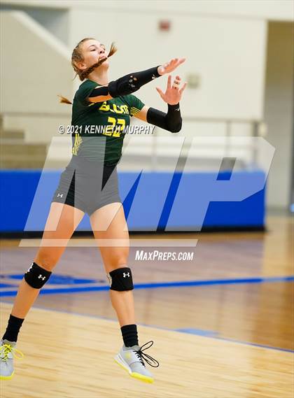 Thumbnail 2 in Hubbard vs Blum UIL 1A Region II Semi-Final photogallery.