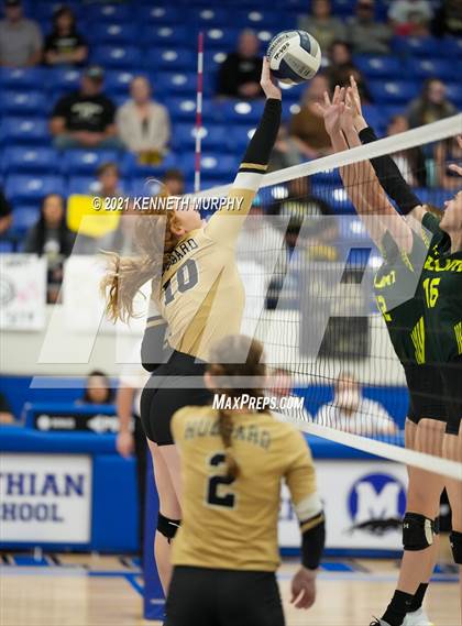 Thumbnail 3 in Hubbard vs Blum UIL 1A Region II Semi-Final photogallery.