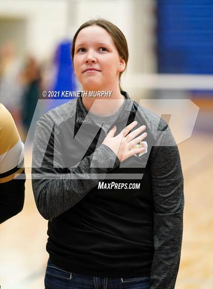 Thumbnail 1 in Hubbard vs Blum UIL 1A Region II Semi-Final photogallery.