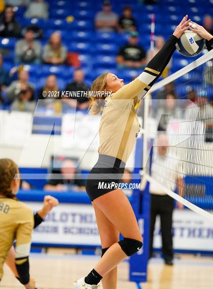 Thumbnail 3 in Hubbard vs Blum UIL 1A Region II Semi-Final photogallery.