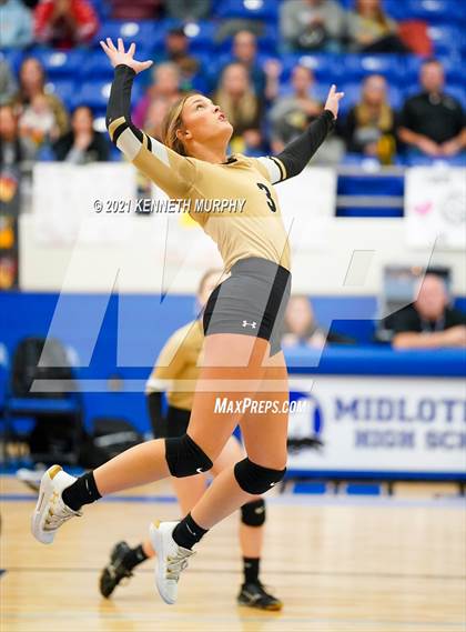 Thumbnail 2 in Hubbard vs Blum UIL 1A Region II Semi-Final photogallery.