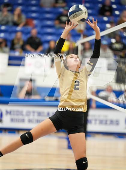 Thumbnail 3 in Hubbard vs Blum UIL 1A Region II Semi-Final photogallery.