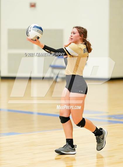 Thumbnail 1 in Hubbard vs Blum UIL 1A Region II Semi-Final photogallery.