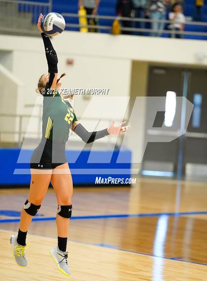 Thumbnail 3 in Hubbard vs Blum UIL 1A Region II Semi-Final photogallery.