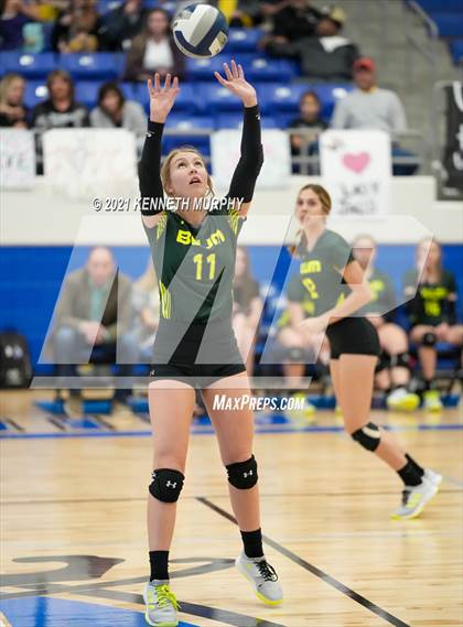 Thumbnail 1 in Hubbard vs Blum UIL 1A Region II Semi-Final photogallery.