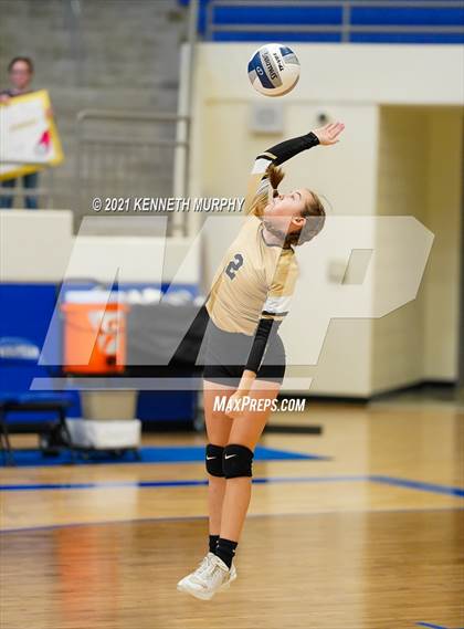 Thumbnail 1 in Hubbard vs Blum UIL 1A Region II Semi-Final photogallery.