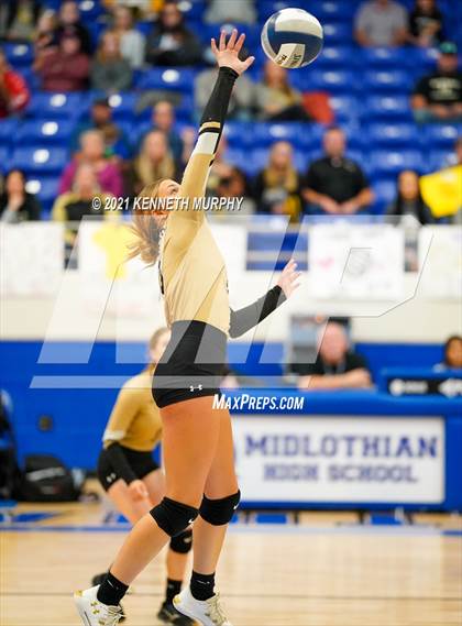 Thumbnail 1 in Hubbard vs Blum UIL 1A Region II Semi-Final photogallery.