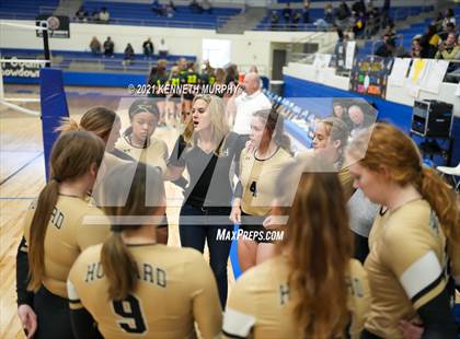 Thumbnail 2 in Hubbard vs Blum UIL 1A Region II Semi-Final photogallery.