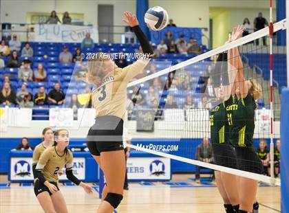 Thumbnail 2 in Hubbard vs Blum UIL 1A Region II Semi-Final photogallery.
