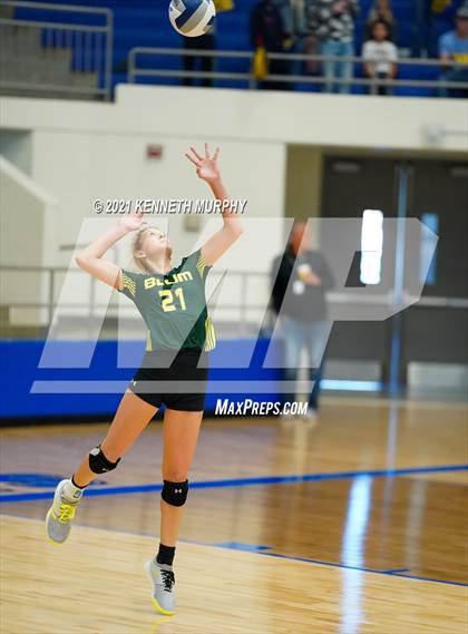 Thumbnail 1 in Hubbard vs Blum UIL 1A Region II Semi-Final photogallery.