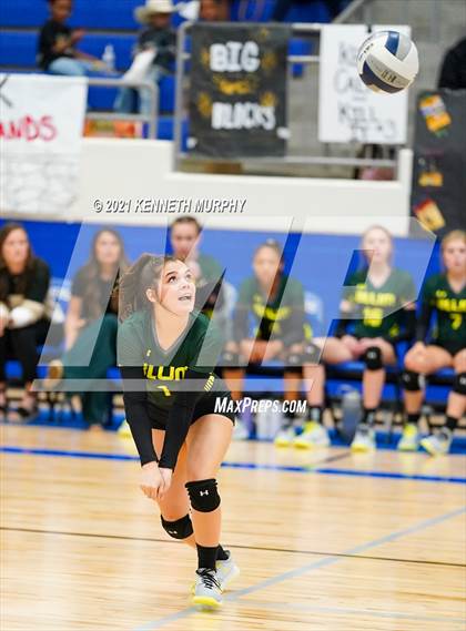 Thumbnail 1 in Hubbard vs Blum UIL 1A Region II Semi-Final photogallery.
