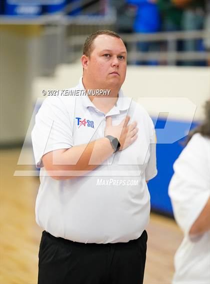 Thumbnail 1 in Hubbard vs Blum UIL 1A Region II Semi-Final photogallery.