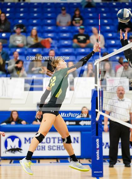 Thumbnail 1 in Hubbard vs Blum UIL 1A Region II Semi-Final photogallery.