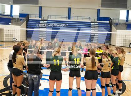 Thumbnail 3 in Hubbard vs Blum UIL 1A Region II Semi-Final photogallery.